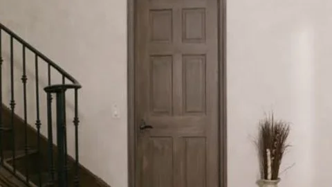 Ts Aubrey Kate blows A big Veiny cock