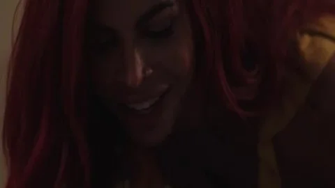juicy Ts Rubi Maxim arsehole Bounces On A large dark weenie
