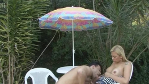 cutie Star bonks Her Boyfriend Outdoor