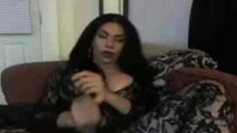 Sasha Strokes giant knob