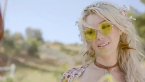 Transfixed: Aubrey & Bree's Wildflower Rendezvous