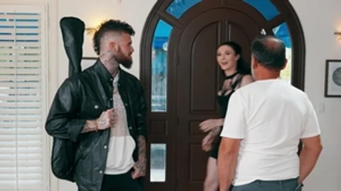 Trans Angels: Izzy Wilde's Anal Encounter with Hatler