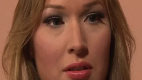transsexual Cheerleader Khloe Hart